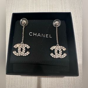 Authentic Chanel Earnings